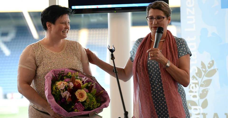 Karin Opprecht (links) bei der Ehrung, Photo: Marco Müller, Stadt Luzern
