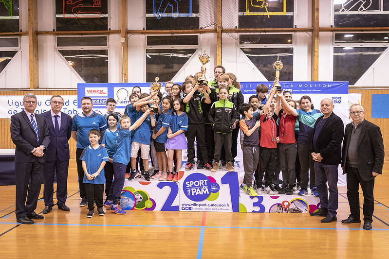 Podium Team Competition (1. Switzerland / 2. Yvelines / 3. Hauts de Seine)